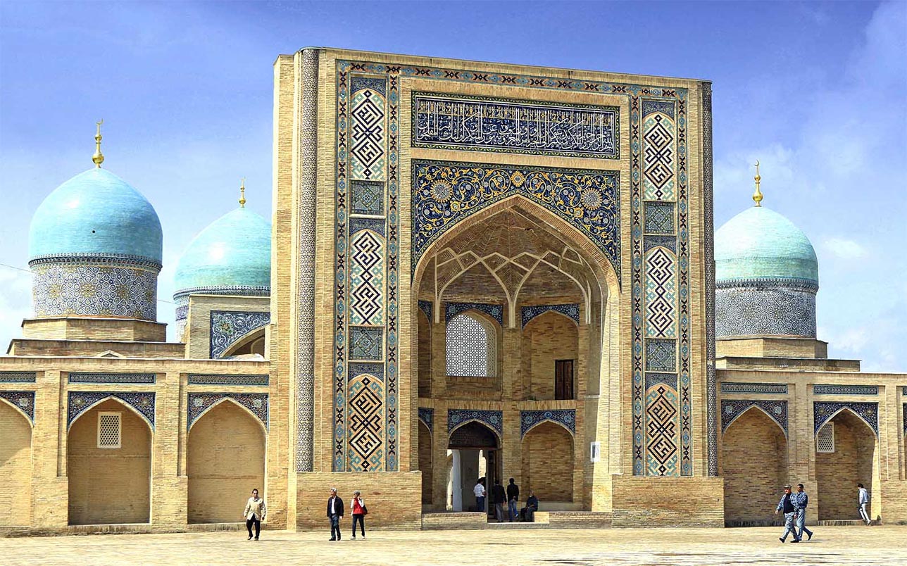 Tashkent_Friday-Mosque_Konstanze-Gruber-fotolia-feature_fp