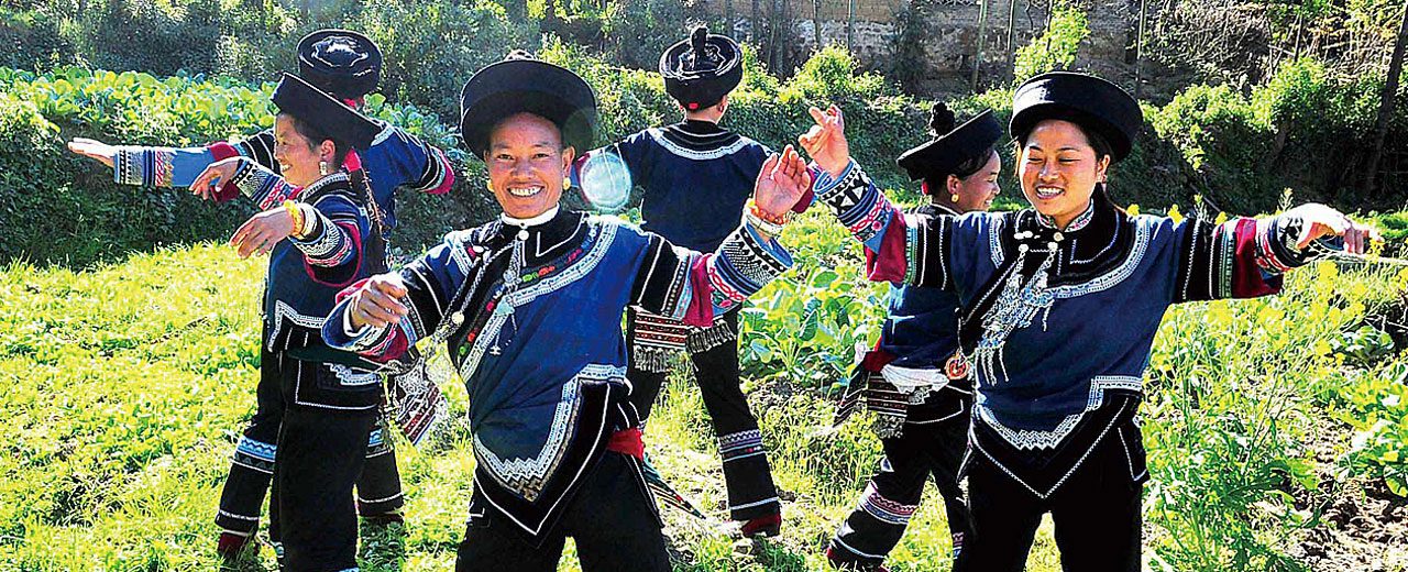 Yunnan_Hani_dancers